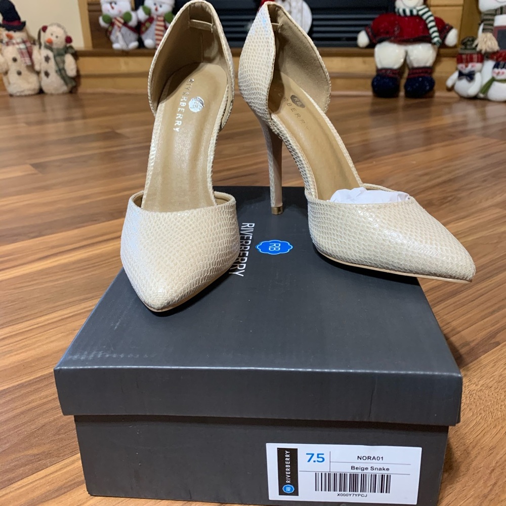 Riverberry Pumps